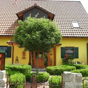 Apartment Sweet, Hallerndorf